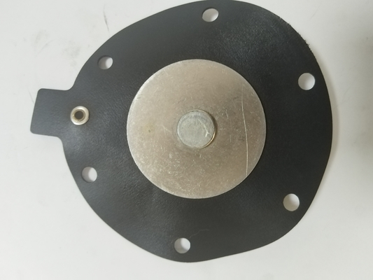 Doğrudan hareket eden solenoid valf diafragması 50000 kat ömrü ve 2W gücü ile
